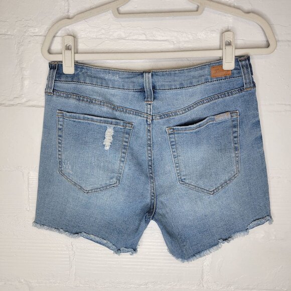 Seven7 Women's Size 6 Jean Shorts Weekend Short Cut Off - Picture 2 of 4